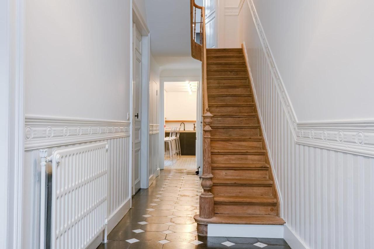 קורטרייק Beautiful Luxurious Mansion With Several Terraces מראה חיצוני תמונה